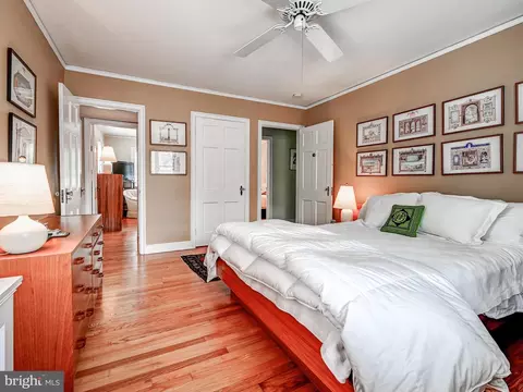 Bedroom - 201 Saint Dunstans Rd, Baltimore, MD 21212 photo 4 of 7