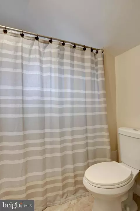 Bath - 3819 W Cold Spring Ln, Baltimore, MD 21215 photo 2 of 2