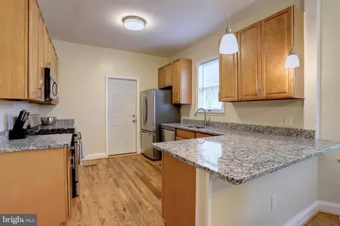 Kitchen - 3819 W Cold Spring Ln, Baltimore, MD 21215 photo 1 of 2