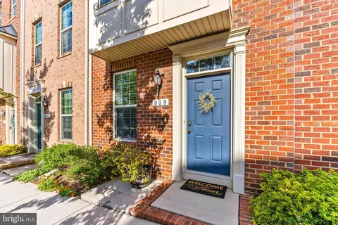 809 S Macon St, Baltimore, MD 21224