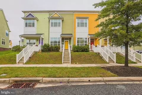 4012 Maple Shade Dr, Baltimore, MD 21213 photo 2