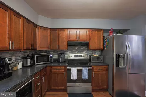 4012 Maple Shade Dr, Baltimore, MD 21213 photo 15