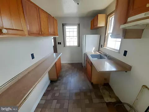 Entry Way - 4308 Elderon Ave, Baltimore, MD 21215 photo 2 of 4