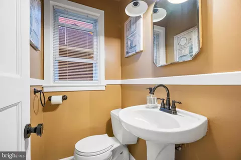 Other - 407 Croydon Rd, Baltimore, MD 21212 photo 4 of 9