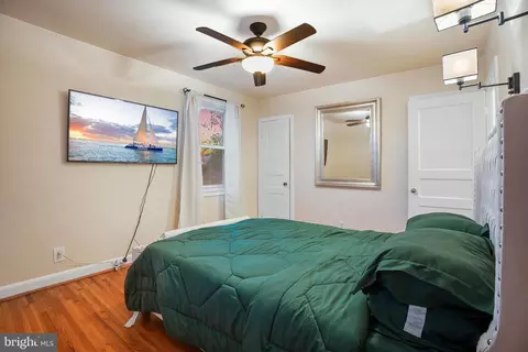 Bedroom - 407 Croydon Rd, Baltimore, MD 21212 photo 2 of 5