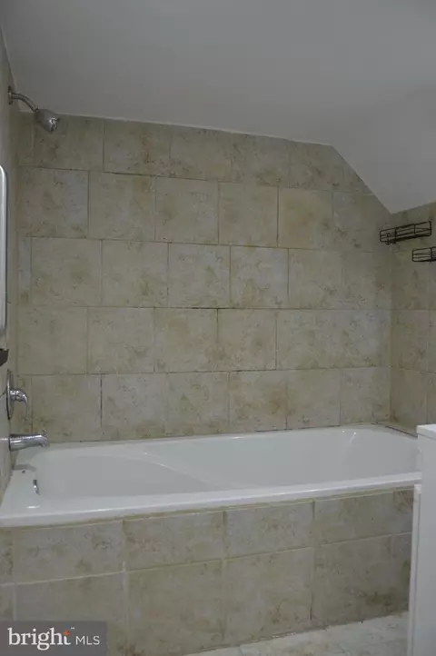 Bath - 716 Mckewin Ave, Baltimore, MD 21218 photo 1 of 1