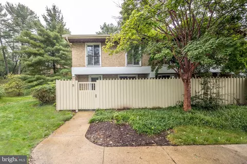 44 Olmsted Green Ct, Baltimore, MD 21210