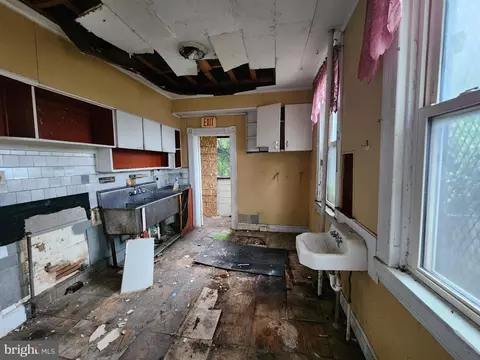 2109 Denison St, Baltimore, MD 21216 photo 10