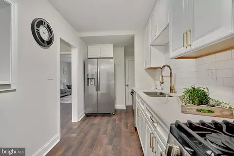 Kitchen - 3904 Brookhill Rd, Baltimore, MD 21215 photo 2 of 2