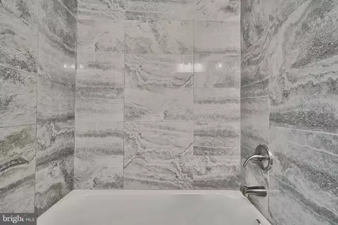 Bath - 3904 Brookhill Rd, Baltimore, MD 21215 photo 3 of 4