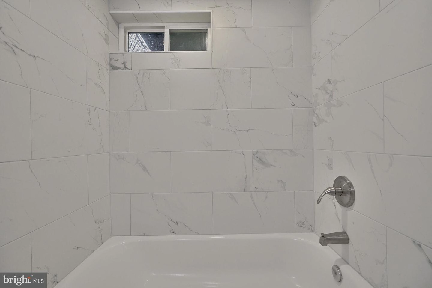 Bath - 3904 Brookhill Rd, Baltimore, MD 21215 photo 1 of 4