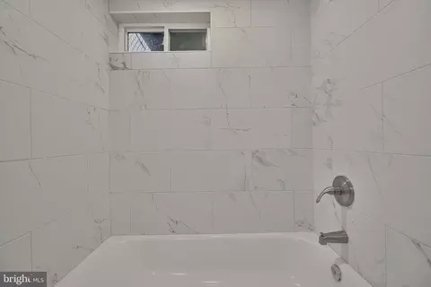 Bath - 3904 Brookhill Rd, Baltimore, MD 21215 photo 1 of 4