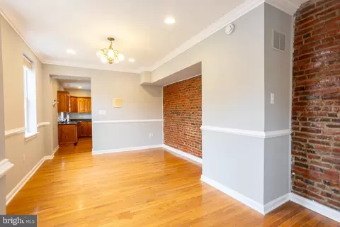 Living - 282 S Robinson St, Baltimore, MD 21224 photo 3 of 7