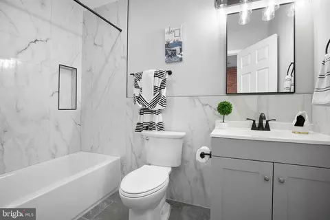Bath - 522 E 23rd St, Baltimore, MD 21218 photo 3 of 3