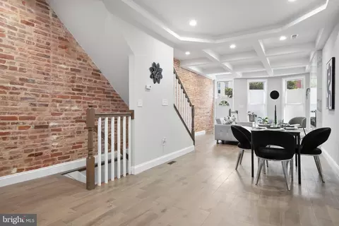 Entry Way - 522 E 23rd St, Baltimore, MD 21218 photo 2 of 5