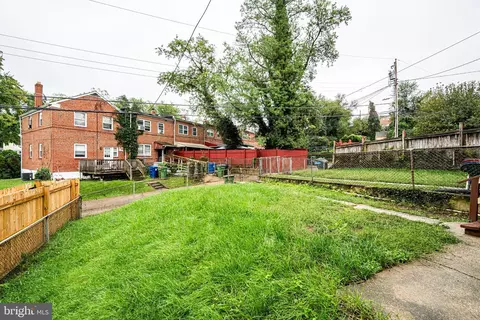 Exterior - 417 Random Rd, Baltimore, MD 21229 photo 3 of 5