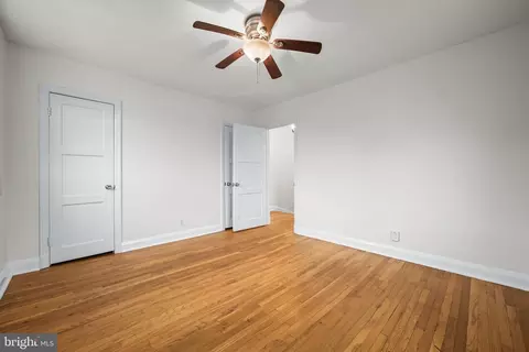 Bedroom - 417 Random Rd, Baltimore, MD 21229 photo 1 of 4