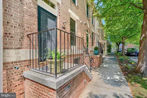1206 S Streeper St, Baltimore, MD 21224