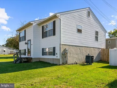 2426 Smith Ave, Baltimore, MD 21230 photo 3