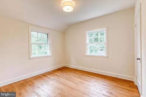 Bedroom - 311 Broadmoor Rd, Baltimore, MD 21212 photo 4 of 4