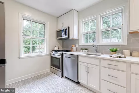 Kitchen - 311 Broadmoor Rd, Baltimore, MD 21212 photo 3 of 3