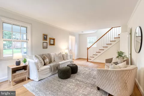 Living - 311 Broadmoor Rd, Baltimore, MD 21212 photo 5 of 5