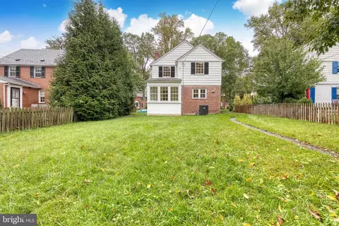 Exterior - 311 Broadmoor Rd, Baltimore, MD 21212 photo 3 of 4