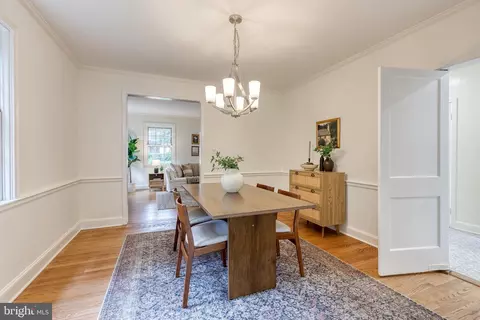 Dining - 311 Broadmoor Rd, Baltimore, MD 21212 photo 4 of 4