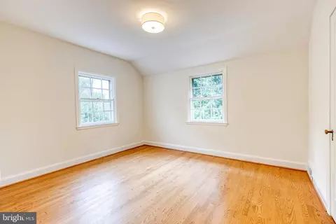 Bedroom - 311 Broadmoor Rd, Baltimore, MD 21212 photo 3 of 4