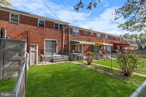 Exterior - 614 Gibson Rd, Baltimore, MD 21229 photo 4 of 4