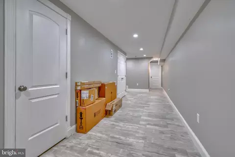 Entry Way - 903 W 34th St, Baltimore, MD 21211 photo 6 of 6