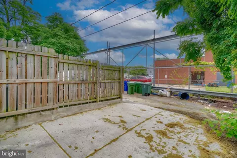 Exterior - 903 W 34th St, Baltimore, MD 21211 photo 2 of 3