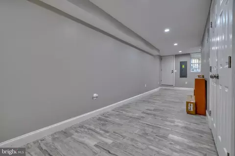 Entry Way - 903 W 34th St, Baltimore, MD 21211 photo 3 of 6