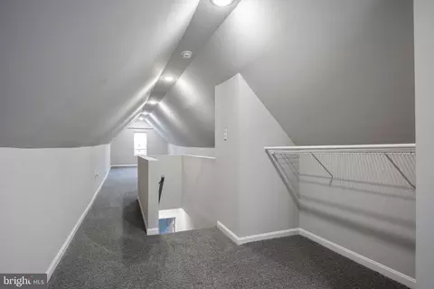 Entry Way - 4202 Glenarm Ave, Baltimore, MD 21206 photo 8 of 9