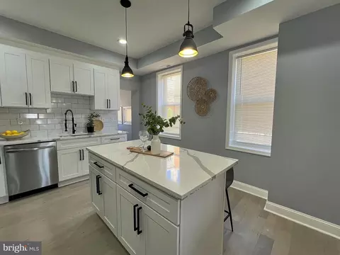 700 S Dean St, Baltimore, MD 21224 photo 10