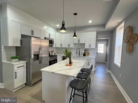 700 S Dean St, Baltimore, MD 21224 photo 8