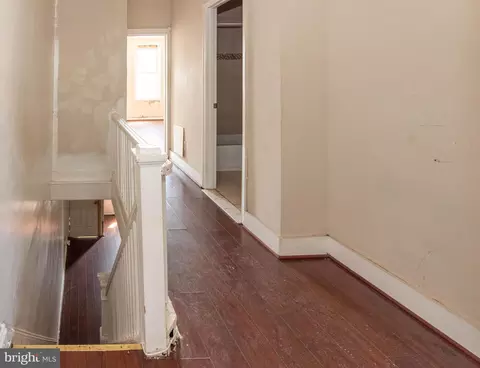 Entry Way - 436 N Rose St, Baltimore, MD 21224 photo 7 of 8
