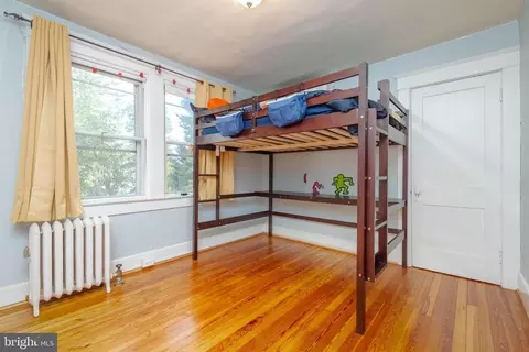Bedroom - 6019 Sycamore Rd, Baltimore, MD 21212 photo 4 of 8