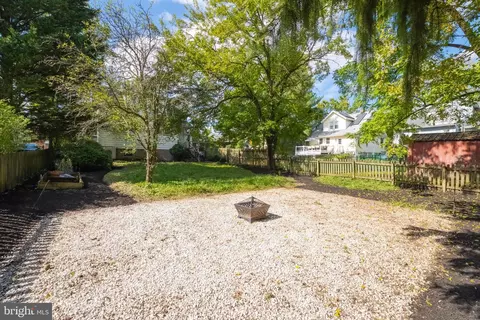 Exterior - 6019 Sycamore Rd, Baltimore, MD 21212 photo 10 of 12