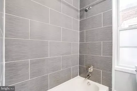 Bath - 926 E 20th St, Baltimore, MD 21218 photo 1 of 1
