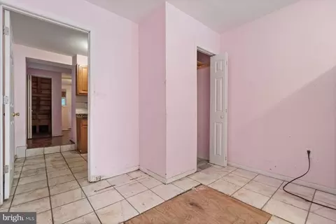 Entry Way - 1226 N Spring St, Baltimore, MD 21213 photo 4 of 13