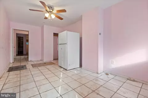 Entry Way - 1226 N Spring St, Baltimore, MD 21213 photo 1 of 13
