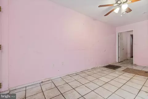 Entry Way - 1226 N Spring St, Baltimore, MD 21213 photo 2 of 13