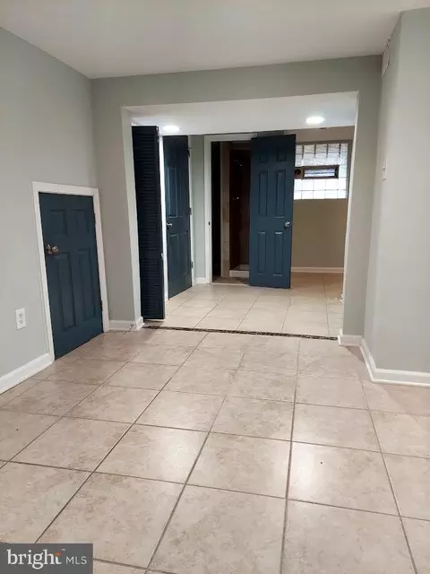 517 Brisbane Rd, Baltimore, MD 21229 photo 12