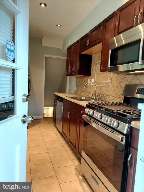 517 Brisbane Rd, Baltimore, MD 21229 photo 7