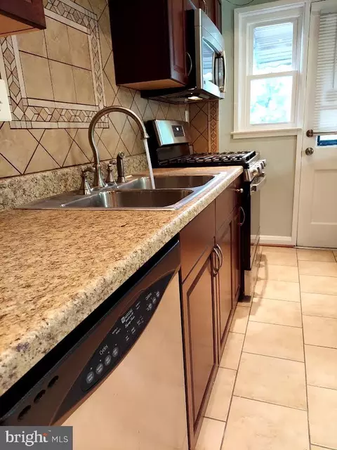 517 Brisbane Rd, Baltimore, MD 21229 photo 6