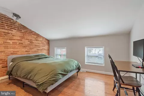 Bedroom - 1832 E Pratt St, Baltimore, MD 21231 photo 3 of 4