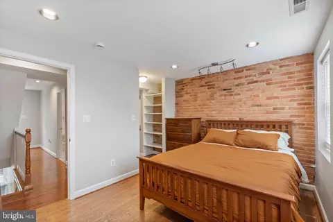 Bedroom - 1832 E Pratt St, Baltimore, MD 21231 photo 2 of 4