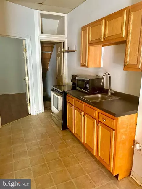3209 E Lombard St, Baltimore, MD 21224 photo 10