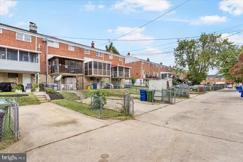 Exterior - 625 Queensgate Rd, Baltimore, MD 21229 photo 7 of 8